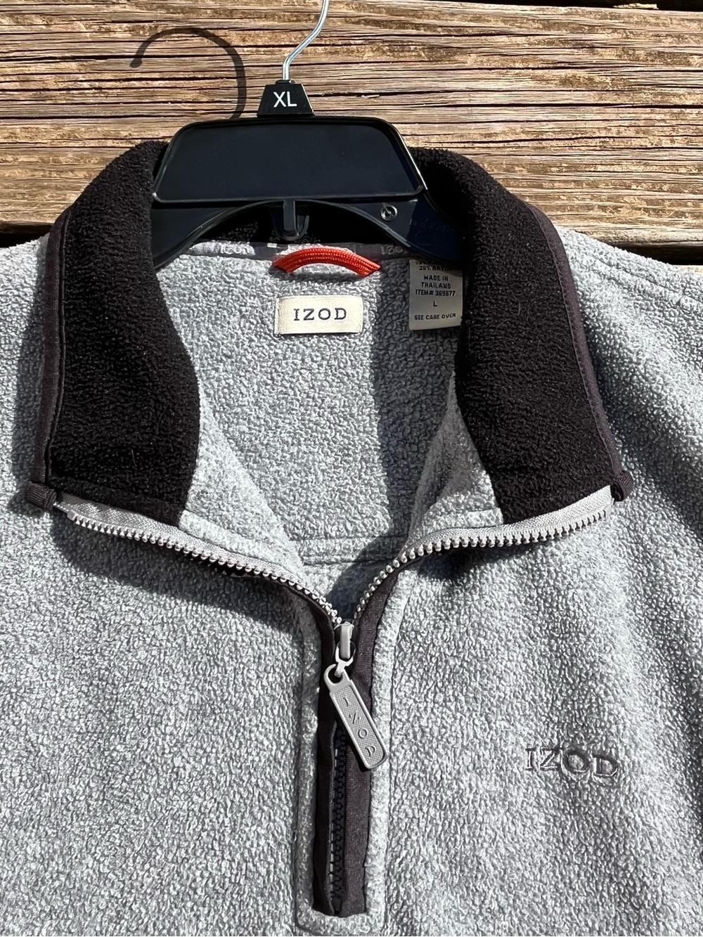 Izod Men's Light Gray Quarter-Zip Fleece with Dark Contrast Collar - Picture 2 of 2